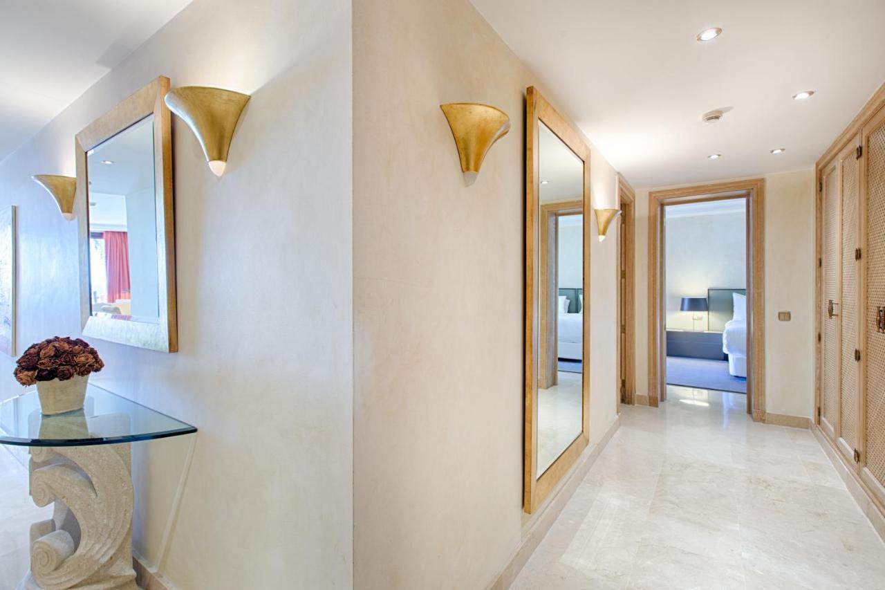 Bahia Beach Apartments Estepona Ngoại thất bức ảnh
