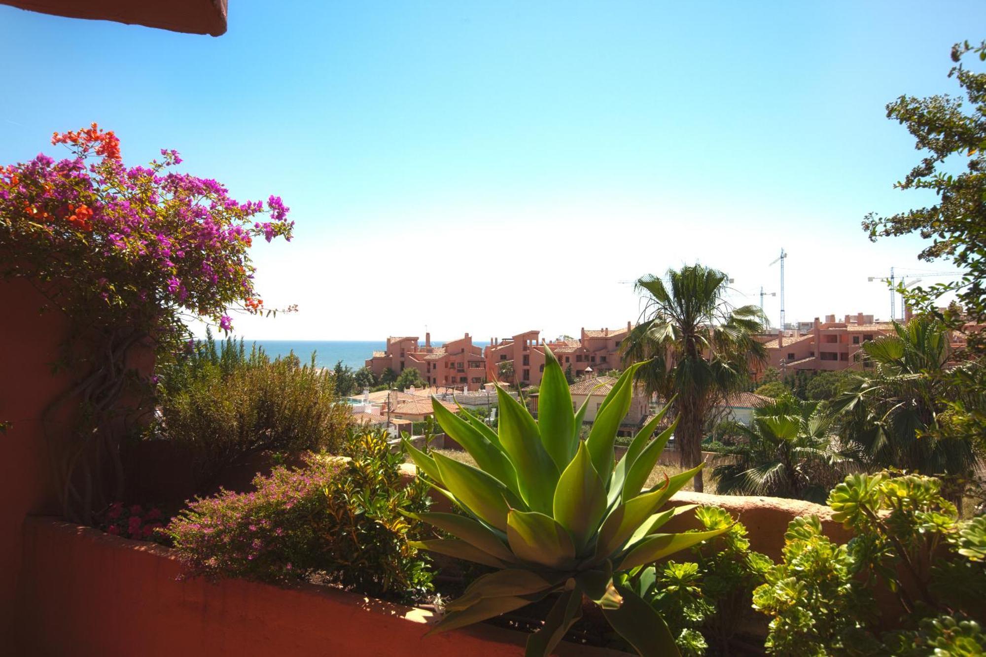 Bahia Beach Apartments Estepona Phòng bức ảnh
