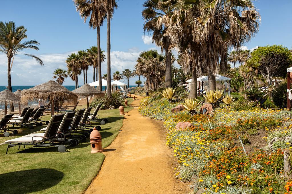 Bahia Beach Apartments Estepona Ngoại thất bức ảnh