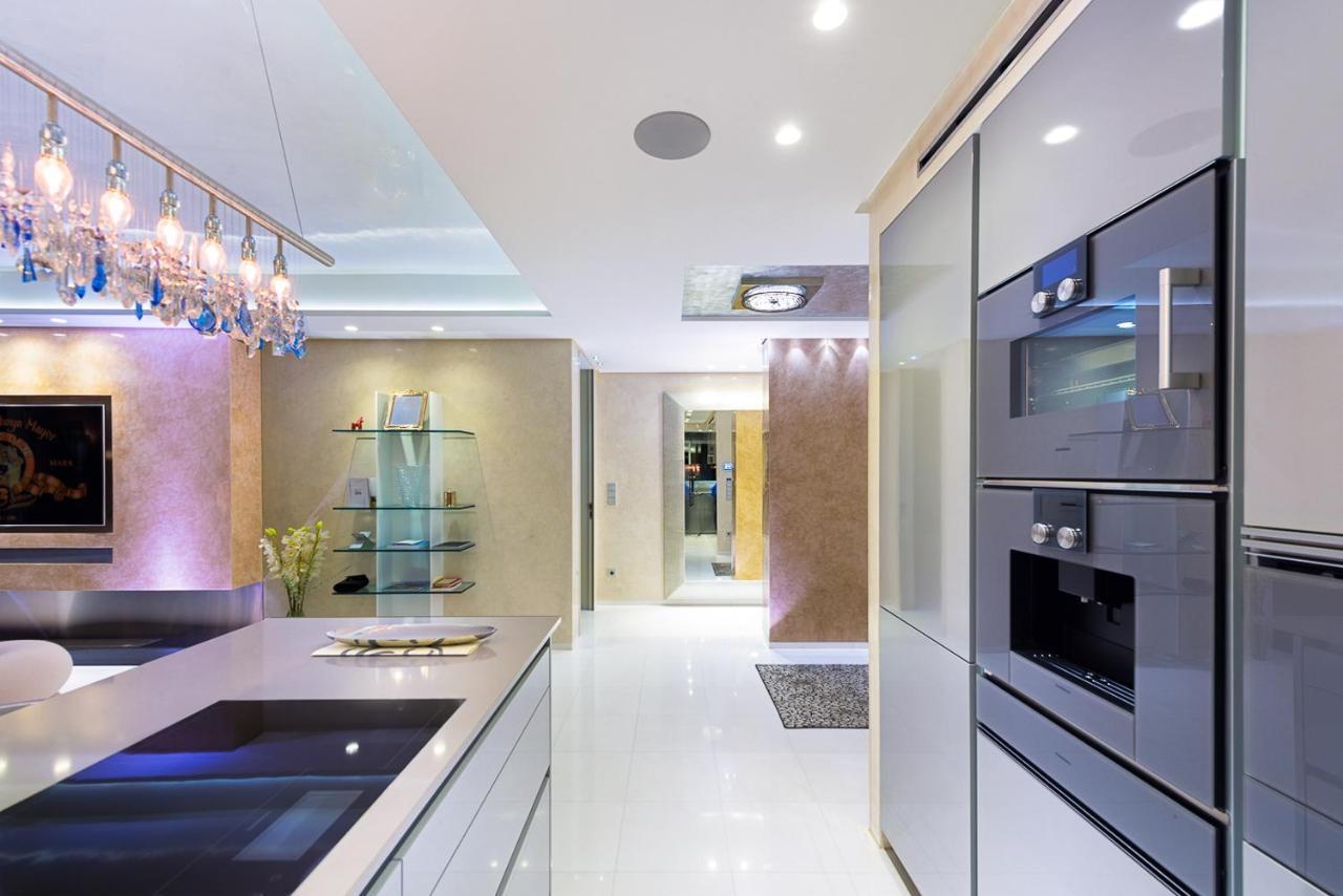 Bahia Beach Apartments Estepona Ngoại thất bức ảnh