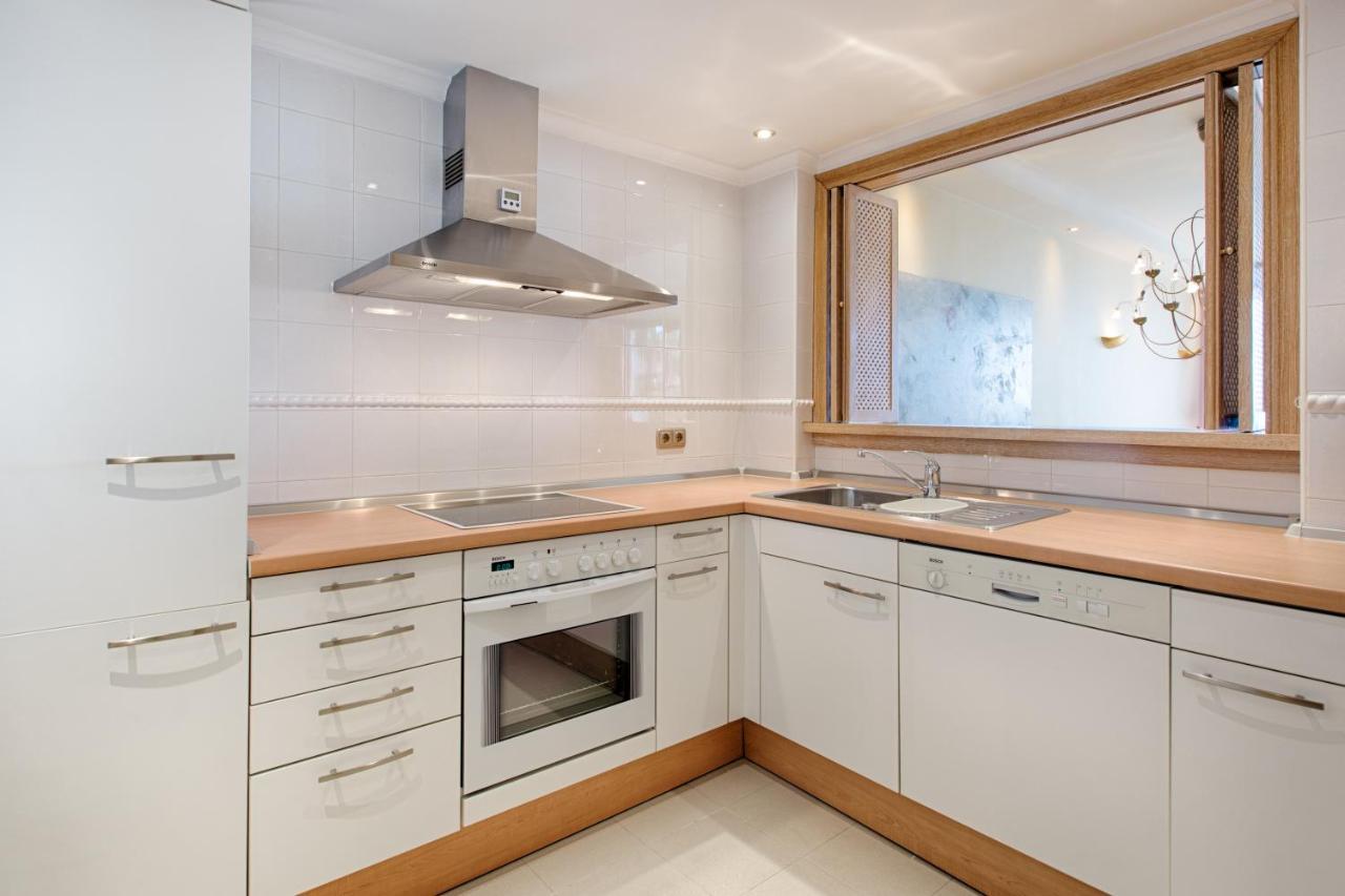 Bahia Beach Apartments Estepona Ngoại thất bức ảnh